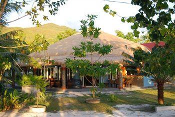 The Islanders Guesthouse Praslin Anse Kerlan