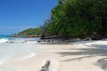 The Islanders Guesthouse Praslin Anse Kerlan