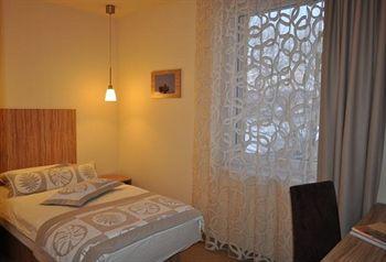 Ambient Hotel Domzale Aškerceva 6a