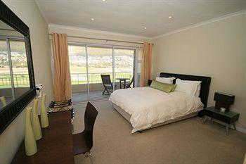 Mouille Point Village Apartments Cape Town 93 Beach Road, Mouille Point