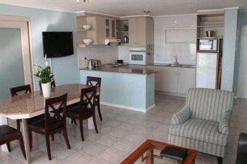 Place On The Bay Hotel Cape Town Corner of Van Kamp and Victoria Road Camps Bay