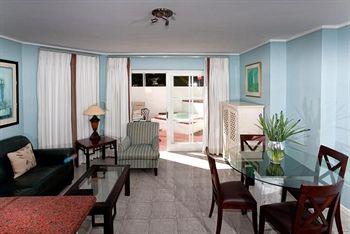 Place On The Bay Hotel Cape Town Corner of Van Kamp and Victoria Road Camps Bay