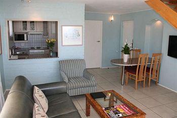 Place On The Bay Hotel Cape Town Corner of Van Kamp and Victoria Road Camps Bay