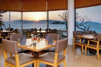 Hilton Golf and Spa Resort Namhae San 35-5 Doekwol-ri, Nam-myeon