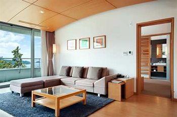 Hilton Golf and Spa Resort Namhae San 35-5 Doekwol-ri, Nam-myeon