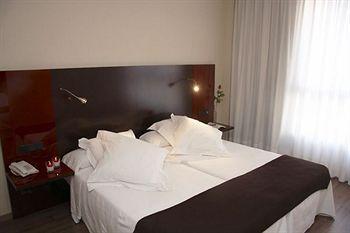 Best Western Hotel del Teatre Auditori Barcelona Calle Ribes 71