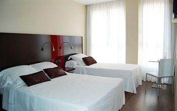 Best Western Hotel del Teatre Auditori Barcelona Calle Ribes 71