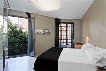 Axel Hotel Barcelona C/ Aribau 33