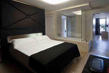 Axel Hotel Barcelona C/ Aribau 33