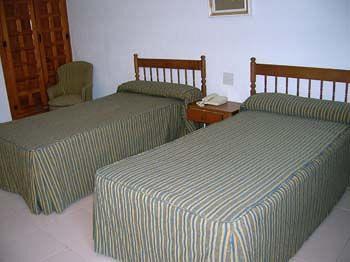 Hostal San Juan El Campello Avd.de Jaime I, 110, Playa Muchavista