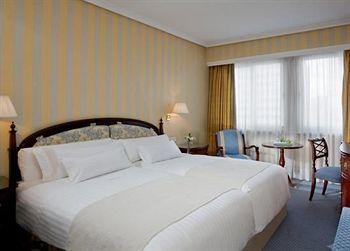 Melia Castilla Hotel Madrid Capitan Haya 43