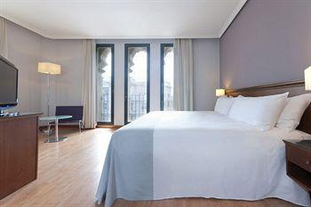 Tryp Cibeles Hotel Madrid Calle de Mesonero Romanos, 13