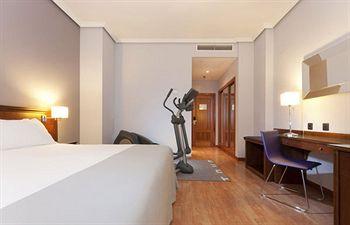 Tryp Cibeles Hotel Madrid Calle de Mesonero Romanos, 13