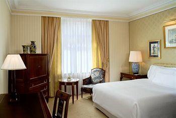 The Westin Palace Hotel Madrid Plaza de las Cortes, 7