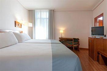 Tryp Atocha Hotel Madrid Calle de Atocha, 83