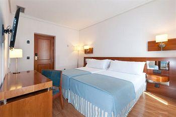 Tryp Atocha Hotel Madrid Calle de Atocha, 83