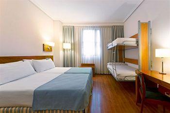 Tryp Atocha Hotel Madrid Calle de Atocha, 83