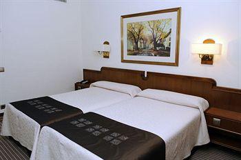 Liabeny Hotel Madrid Calle Salud 3