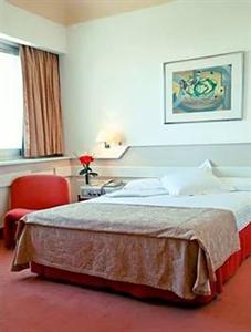 Husa Chamartin Hotel Madrid Agustín de Foxa s/n