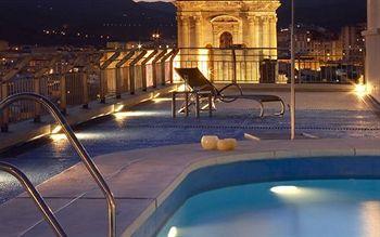 AC Hotel Malaga Palacio by Marriott Cortina del Muelle, 1