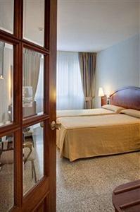 Hotel Gaudi Reus C/ Arrabal Robuster,49