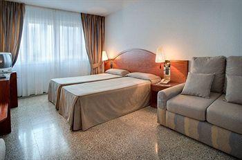 Hotel Gaudi Reus C/ Arrabal Robuster,49