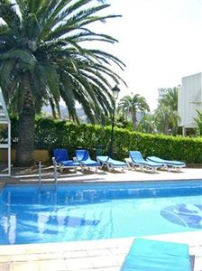 Prestige Coral Platja Hotel Roses Av De Rhoda 28