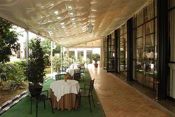 Hotel Husa Los Seises Seville (Spain) C/ Segovias, 6