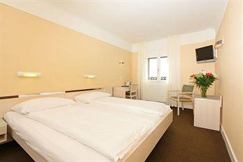 Bernina Swiss Quality Hotel Geneva 22 Place Cornavin