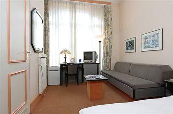 Villa Toscane Swiss Quality Hotel Montreux Rue du Lac 2/8