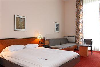 Villa Toscane Swiss Quality Hotel Montreux Rue du Lac 2/8