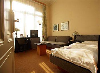 Villa Toscane Swiss Quality Hotel Montreux Rue du Lac 2/8