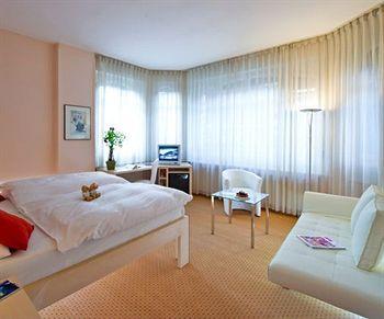 Villa Toscane Swiss Quality Hotel Montreux Rue du Lac 2/8