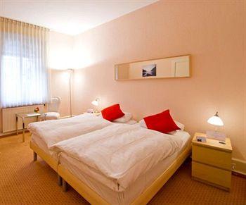 Villa Toscane Swiss Quality Hotel Montreux Rue du Lac 2/8