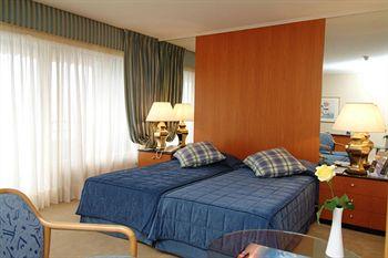 Royal Plaza Hotel Montreux Grand Rue 97