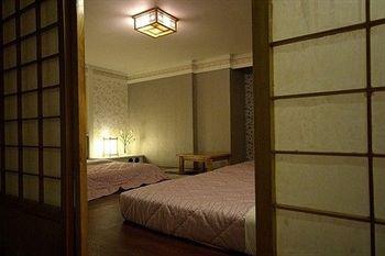 Moon Lake Hotel Houyi Kaohsiung No 338 Bo-ai 1st Road