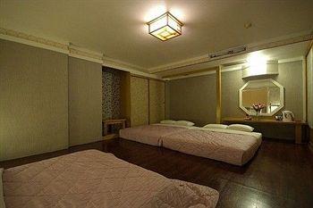 Moon Lake Hotel Houyi Kaohsiung No 338 Bo-ai 1st Road