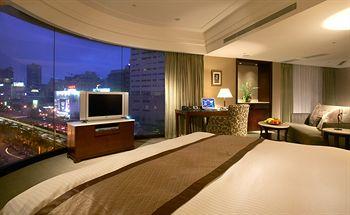 Grand Forward Hotel Banciao City No 189 Sec 1 Sianmin Boulevard