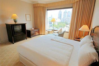 Evergreen Laurel Hotel Bangkok 88 North Sathorn Road Silom Bangrak