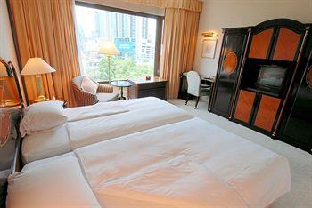 Evergreen Laurel Hotel Bangkok 88 North Sathorn Road Silom Bangrak