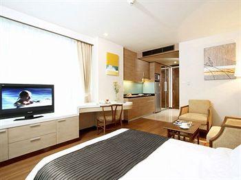 Adelphi Suites Bangkok 6 Sukhumvit Soi 8