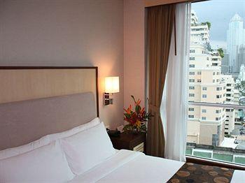 Adelphi Suites Bangkok 6 Sukhumvit Soi 8