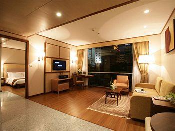 Adelphi Suites Bangkok 6 Sukhumvit Soi 8