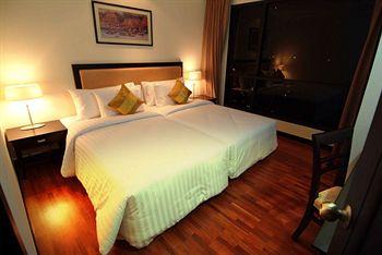 Bandara Suites Silom Bangkok 75/1 Saladaeng Road Silom Bangrak