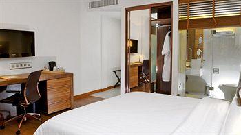 Sachas Hotel Uno Bangkok 28/19 Sukhumvit Soi 19 Sukhumvit Road