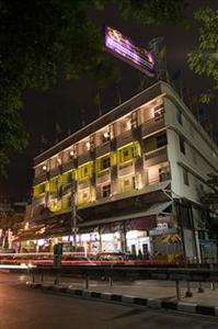 Sawasdee Khaosan Inn 18 Chakapong Road Banglumphu Pranakorn