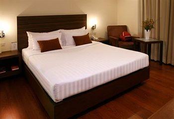 St James Hotel Bangkok 18 Sukhumvit 26 Klongton Klongtoey