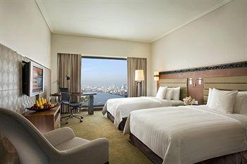 Royal Orchid Sheraton Hotel And Towers Bangkok 2 Charoen Krung Soi 30 Siphya Bangrak