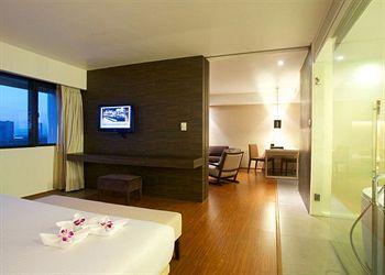 Narai Hotel Bangkok 222 Silom Road Bangrak