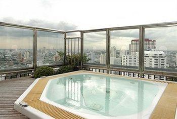 Grand Diamond Suites Bangkok 888 Petchburi Road Petchburi Rajthevi